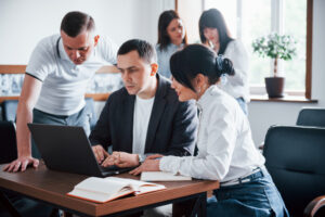From Classroom to Corporate: How Guided Internship Programs Accelerate Careers