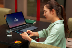 How Non-Tech Students Can Enter High-Paying Tech Careers