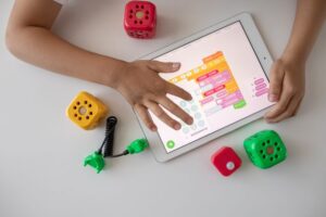 AI-Generated Infinite Learning Games for Personalized Education