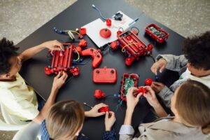 The API of Education: Can Different Learning Experiences Become Interconnected?