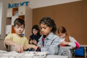 Curriculum Forking Model: Allowing Students to Create Alternative versions