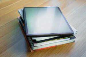 Digital Learning Supply Chain: Educational Content Becomes Assessed Knowledge