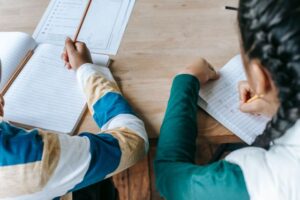 Infinite Tutor Architecture: Coordinating Specialist AI Tutors Across Multiple Skill Levels