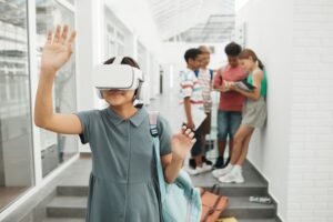 Career Counterfactual: Students Could Simulate Five Different Professional Futures?